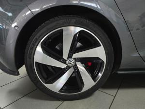 Volkswagen Golf GTI - Image 5
