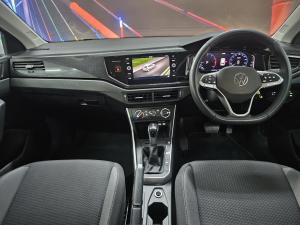 Volkswagen Polo hatch 1.0TSI Life auto - Image 10