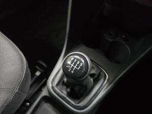 Volkswagen Polo Vivo hatch 1.4 Life - Image 9