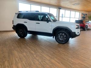 Toyota Land Cruiser Prado 2.8GD VX-R - Image 5