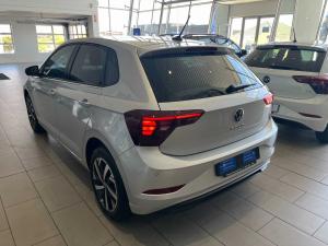 Volkswagen Polo hatch 1.0TSI Life auto - Image 12