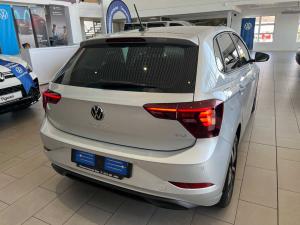 Volkswagen Polo hatch 1.0TSI Life auto - Image 17