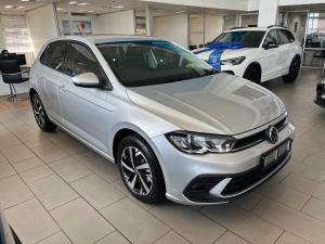 Volkswagen Polo hatch 1.0TSI Life auto - Image 1