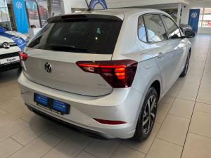 Volkswagen Polo hatch 1.0TSI Life auto - Image 5