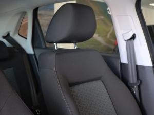 Volkswagen Polo Vivo hatch 1.6 Life - Image 18