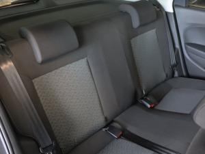 Volkswagen Polo Vivo hatch 1.6 Life - Image 28