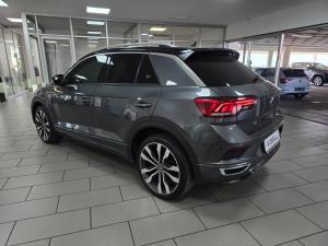 Volkswagen T-Roc 2.0TSI 140kW 4Motion R-Line - Image 4