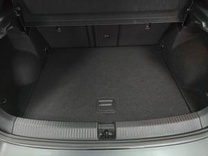 Volkswagen T-Roc 2.0TSI 140kW 4Motion R-Line - Image 6