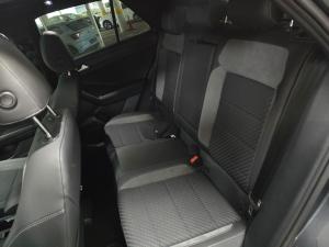 Volkswagen T-Roc 2.0TSI 140kW 4Motion R-Line - Image 7