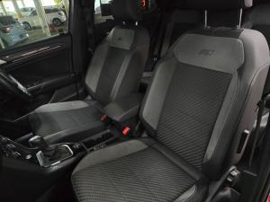 Volkswagen T-Roc 2.0TSI 140kW 4Motion R-Line - Image 8