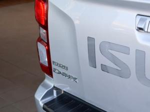 Isuzu D-Max 1.9TD Extended cab LS auto - Image 20