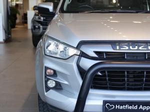 Isuzu D-Max 1.9TD Extended cab LS auto - Image 3