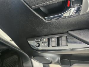Toyota Hilux 2.8GD-6 double cab Raider auto - Image 18