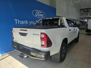 Toyota Hilux 2.8GD-6 double cab Raider auto - Image 4