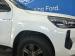 Toyota Hilux 2.8GD-6 double cab Raider auto - Thumbnail 5