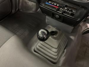 Nissan Hardbody NP300 2.0i LWBS/C - Image 14