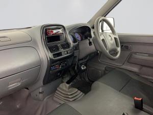 Nissan Hardbody NP300 2.0i LWBS/C - Image 18