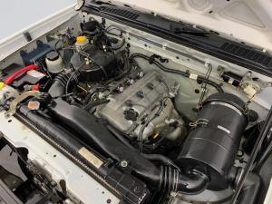 Nissan Hardbody NP300 2.0i LWBS/C - Image 7