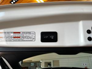 Toyota Corolla Cross 1.8 HEV XR - Image 11