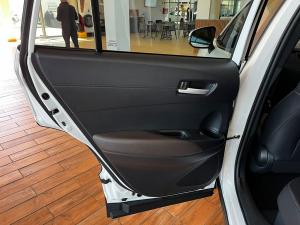 Toyota Corolla Cross 1.8 HEV XR - Image 21