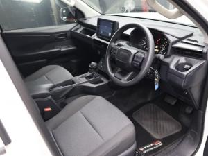 Toyota Hilux 2.8GD-6 double cab SRX - Image 10