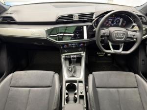 Audi Q3 35TDI Black Edition - Image 14