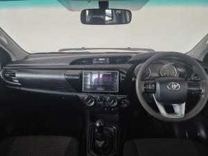 Toyota Hilux 2.4GD-6 4x4 SRX - Image 10