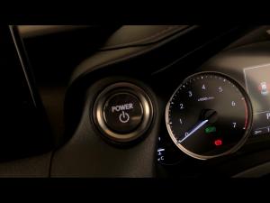 Lexus IS 300h SE - Image 16