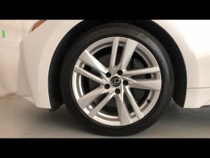 Lexus IS 300h SE - Image 18