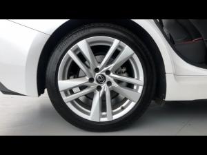 Lexus IS 300h SE - Image 20