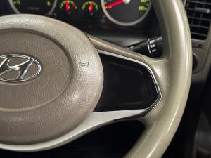 Hyundai H-100 Bakkie 2.6D deck (aircon) - Image 10