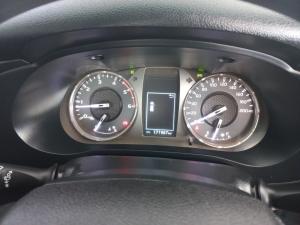 Toyota Hilux 2.4GD-6 single cab 4x4 Raider manual - Image 9