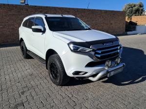Isuzu mu-X 3.0TD LS 4x4 - Image 1