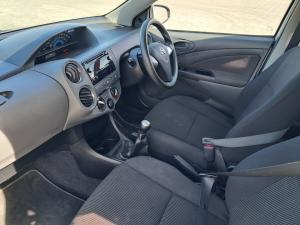 Toyota Etios hatch 1.5 Sprint - Image 7