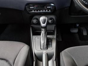 Toyota Starlet 1.5 XS auto - Image 9