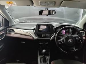 Toyota Starlet Cross 1.5 XS manual - Image 6