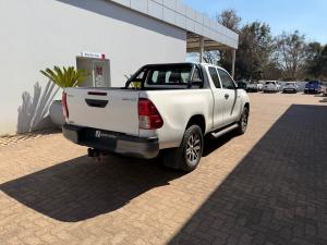 Toyota Hilux 2.4GD-6 Xtra cab SRX auto - Image 2
