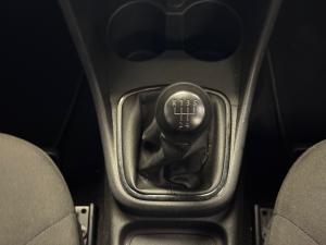 Volkswagen Polo Vivo hatch 1.4 Trendline - Image 11