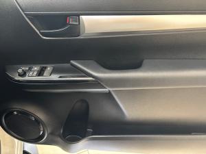 Toyota Hilux 2.4GD-6 Xtra cab Raider auto - Image 28
