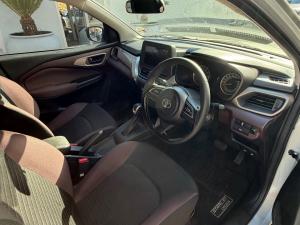 Toyota Starlet Cross 1.5 XS auto - Image 7