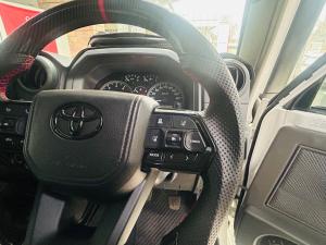 Toyota Land Cruiser 79 4.5D-4D V8 double cab LX - Image 10