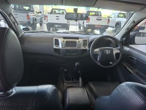 Toyota Hilux 3.0D-4D double cab 4x4 Raider Dakar edition - Image 6