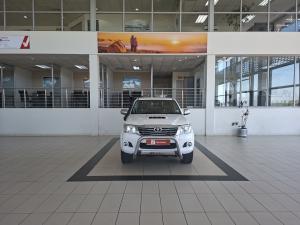 Toyota Hilux 3.0D-4D double cab 4x4 Raider Dakar edition - Image 4