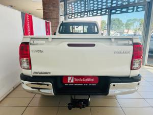 Toyota Hilux 2.4GD-6 single cab Raider manual - Image 5