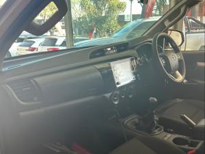 Toyota Hilux 2.4GD-6 single cab Raider manual - Image 7