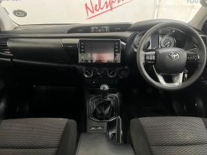 Toyota Hilux 2.4GD-6 single cab Raider manual - Image 6
