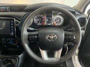 Toyota Hilux 2.4GD-6 single cab Raider manual - Image 8
