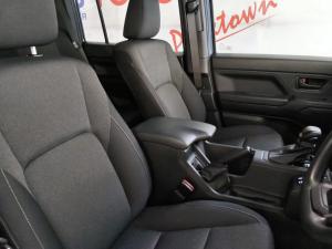 Toyota Land Cruiser FJ 2.7 4x4 GX - Image 15