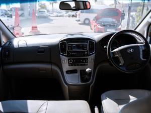 Hyundai H-1 2.4 bus GLS - Image 6