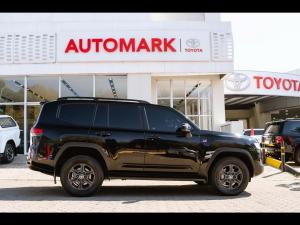 Toyota Land Cruiser 300 3.3D GR-Sport - Image 3
